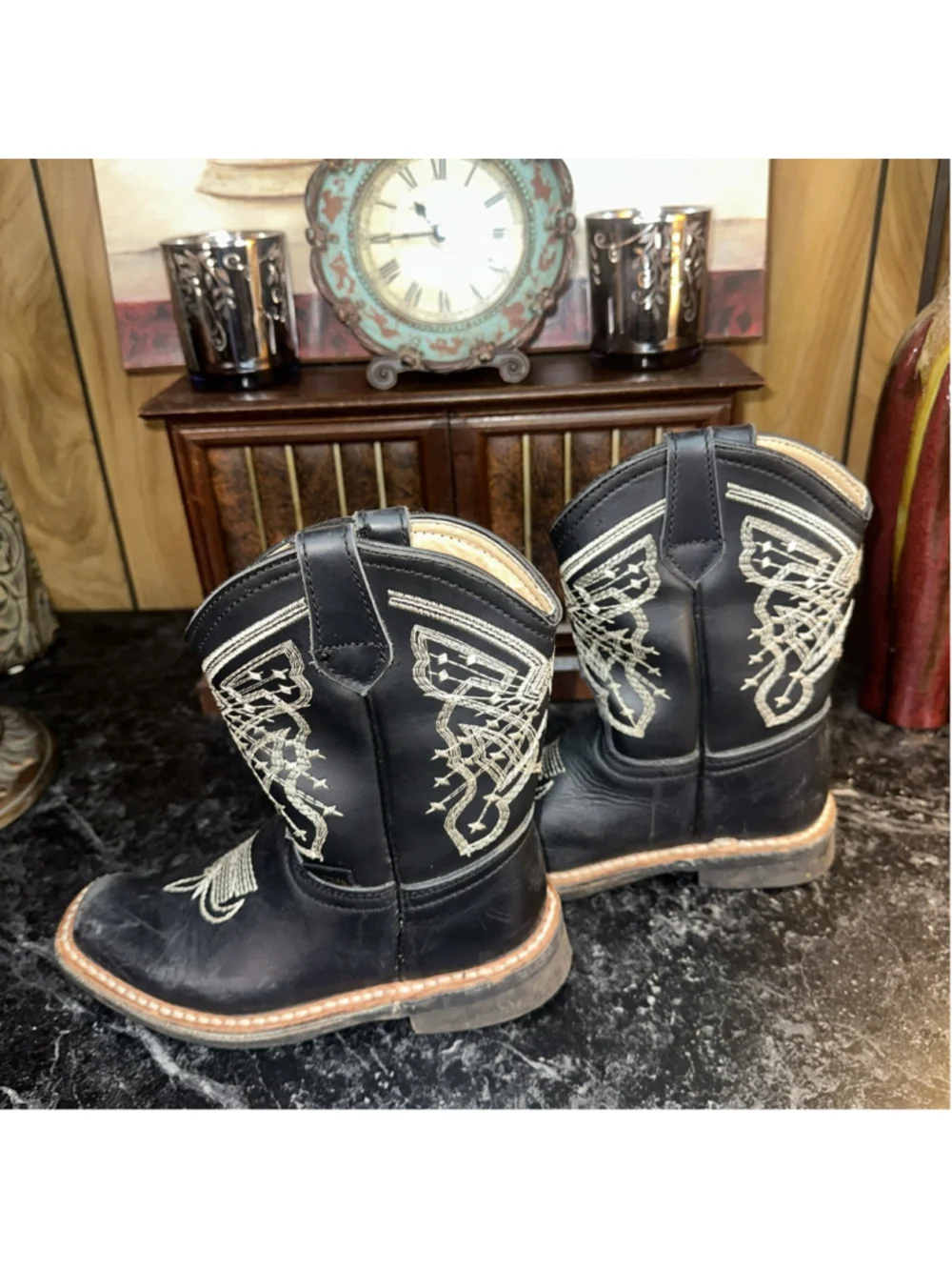 Tinaja Youth Black Cowboy Boots with White Western Stitching Size 1.5